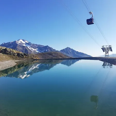 奥弗·托马斯和麦克拉的假日公寓 公寓