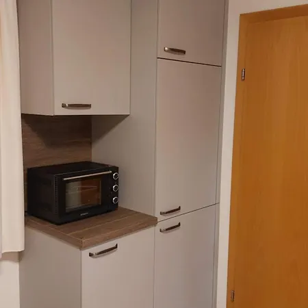 奥弗·托马斯和麦克拉的假日公寓 * 施图拜河谷新施蒂夫特