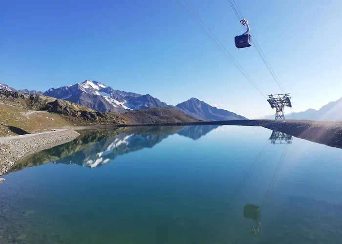 Ofer Thomas & Michaela شقة